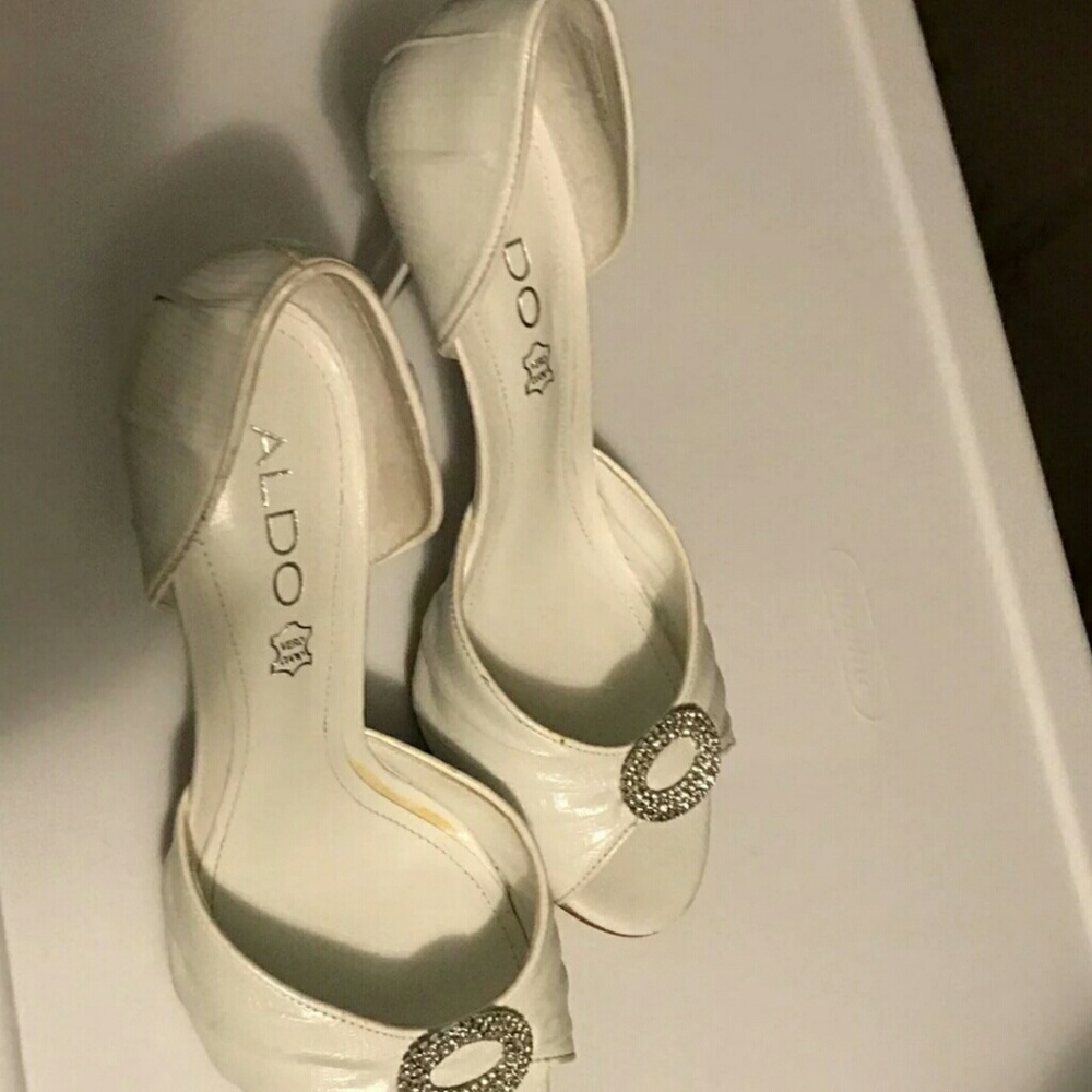 ALDO WHITE HEELS
